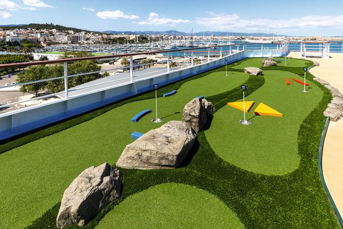 Marella Cruises Marella Explorer Minigolf ©Cezare White 1.jpg